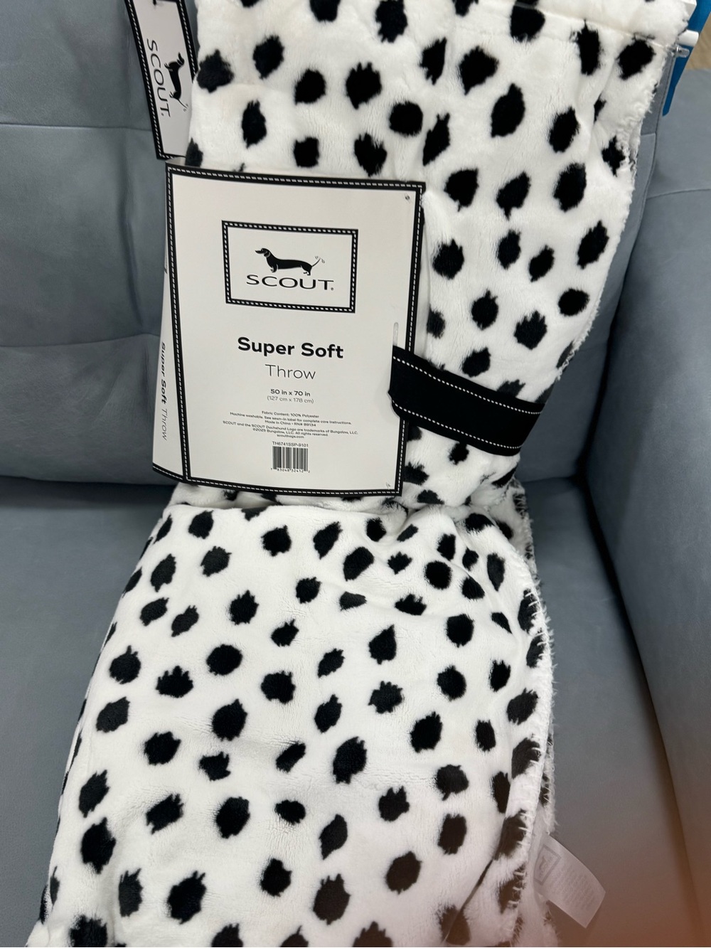 SCOUT Super Soft Dalmatian Print Throw - Black & White
